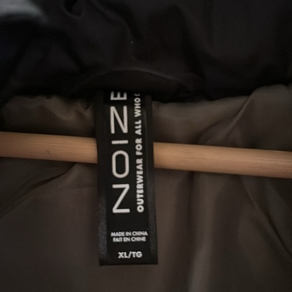 Noize puffer vest with hood - Picture 3 of 8